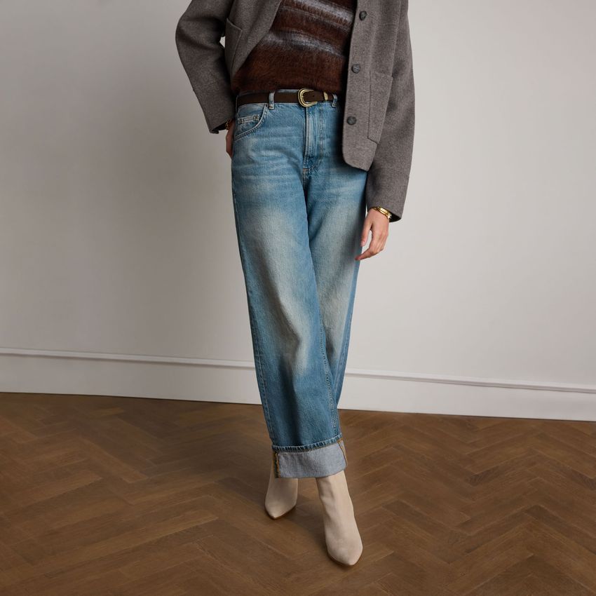 Beige suède enkellaarsjes met hak