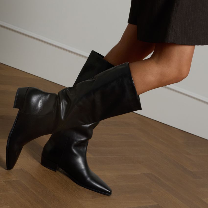 Schwarze Lederstiefel