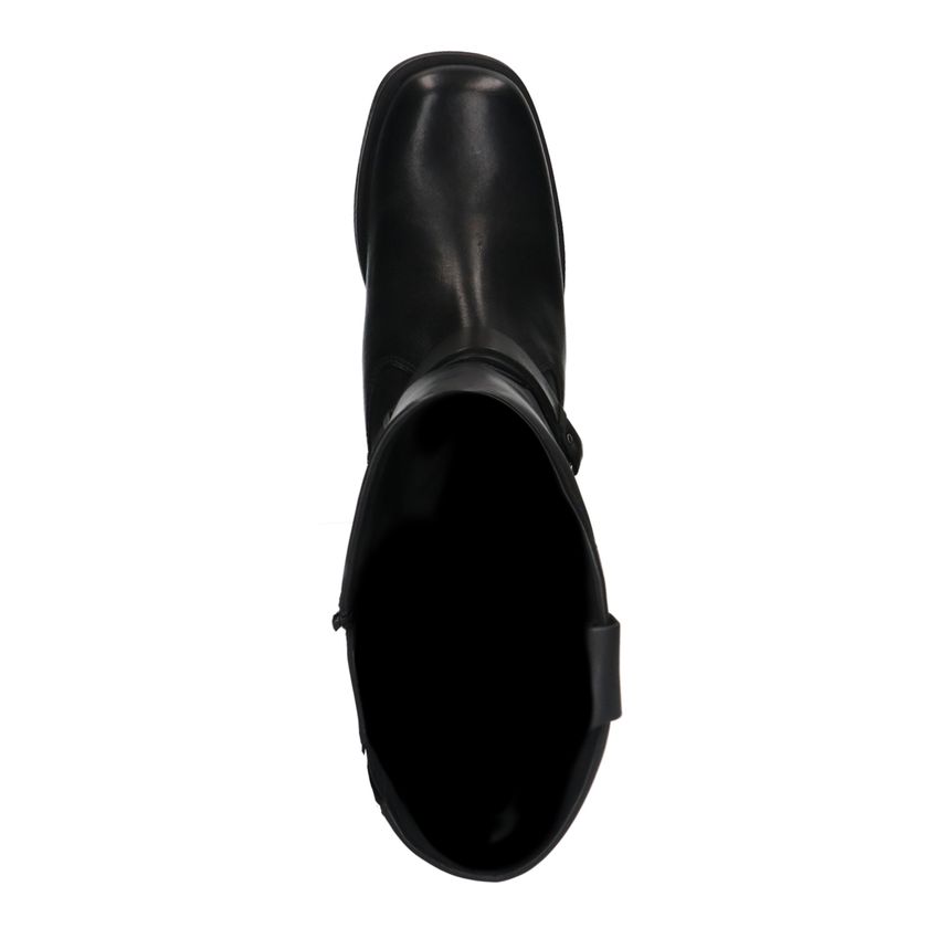Schwarze Lederstiefel mit silberfarbenen Details