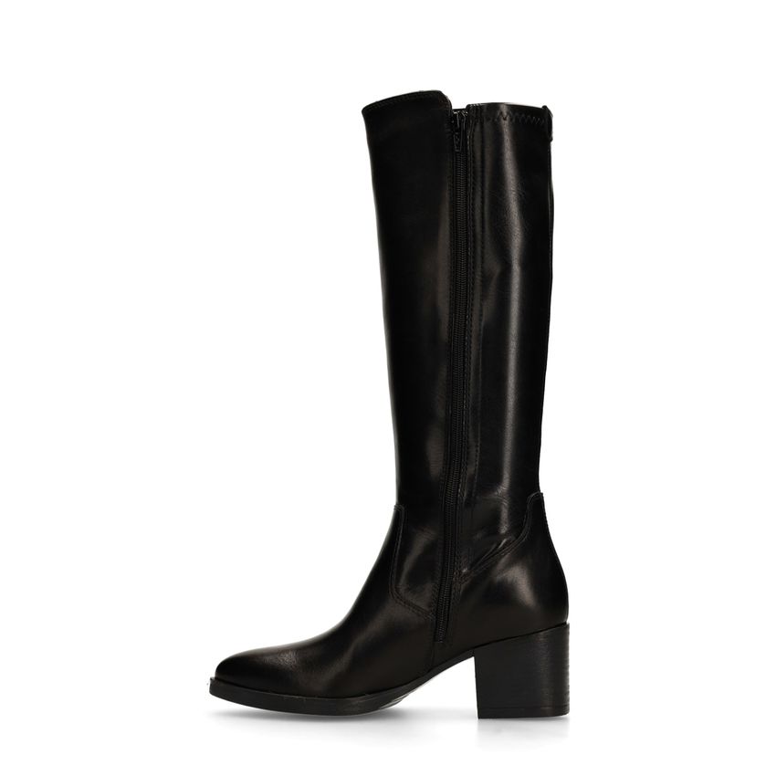 Schwarze Lederstiefel mit Absatz