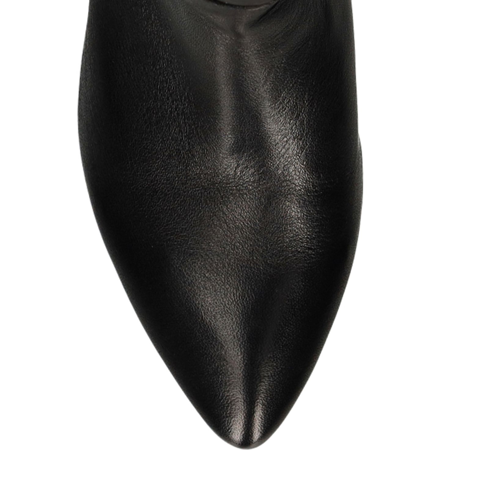 Schwarze Lederstiefel mit weitem Schaft