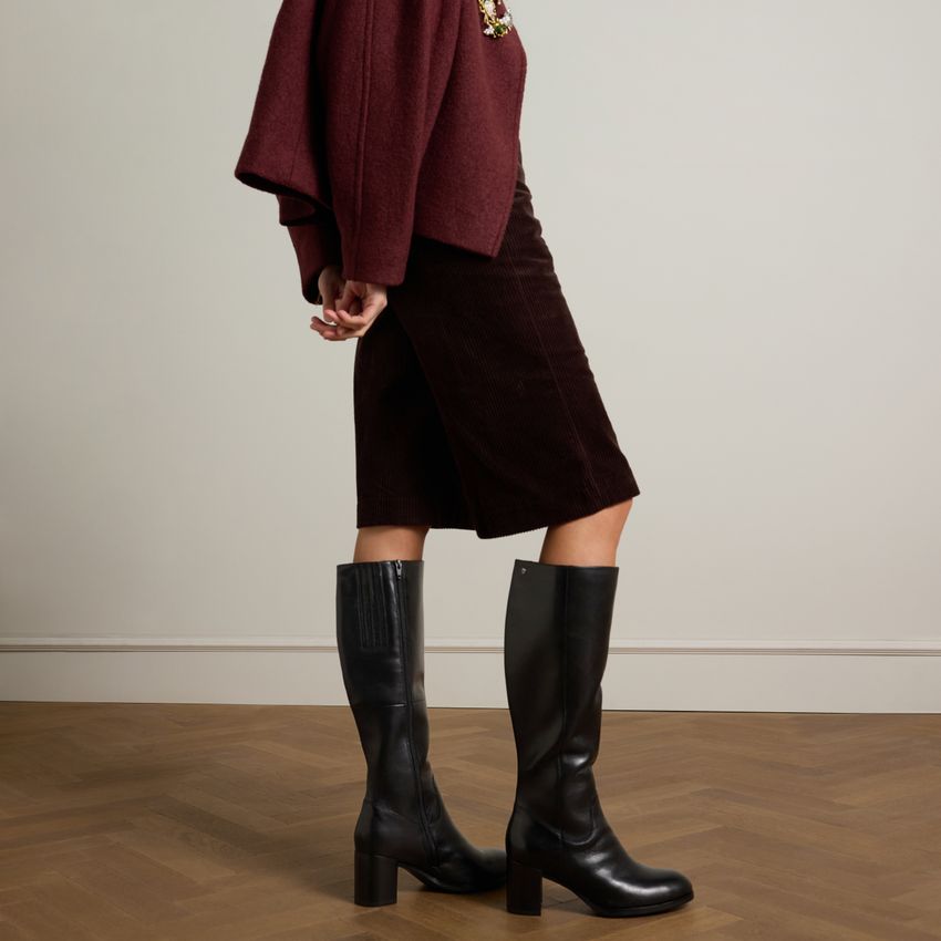 Zwarte leren hoge laarzen met hak