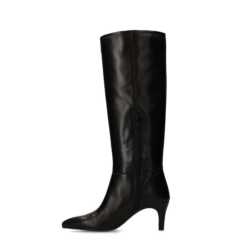 Schwarze Lederstiefel mit Absatz