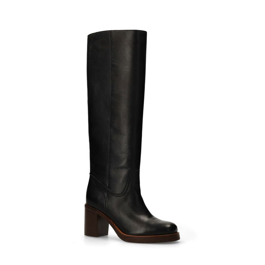 Schwarze Lederstiefel mit Absatz