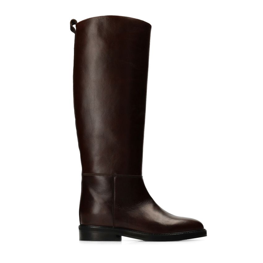Braune Lederstiefel