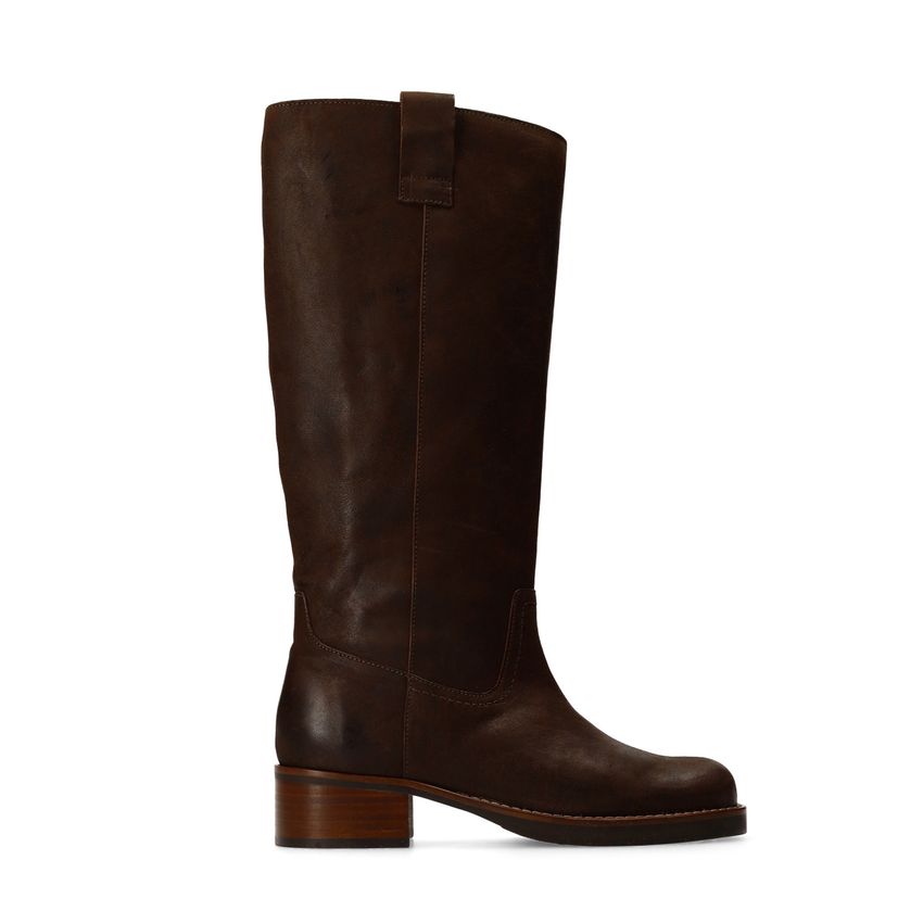 Braune Lederstiefel
