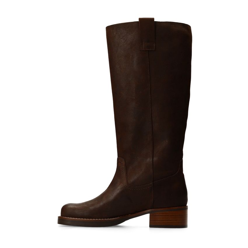Braune Lederstiefel