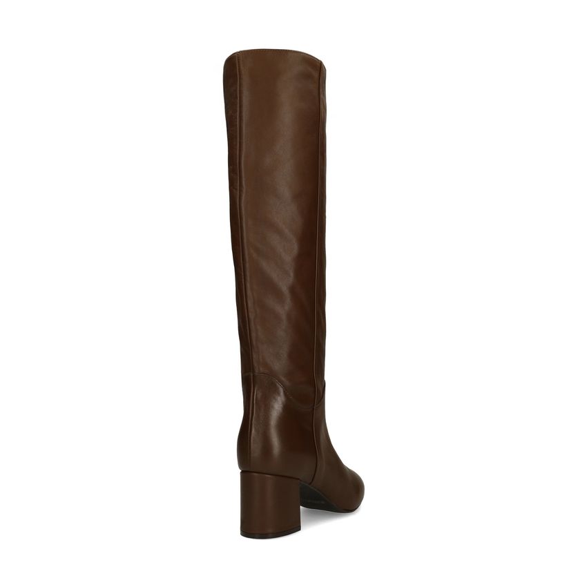 Braune Lederstiefel mit Absatz
