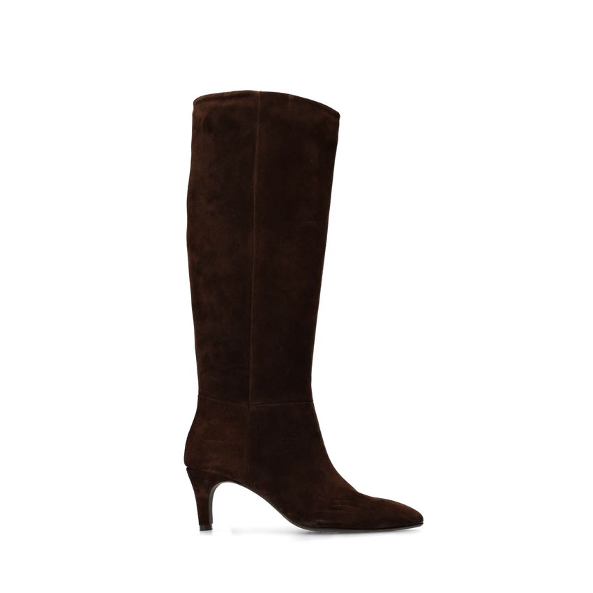 Braune Veloursleder-Stiefel mit Absatz