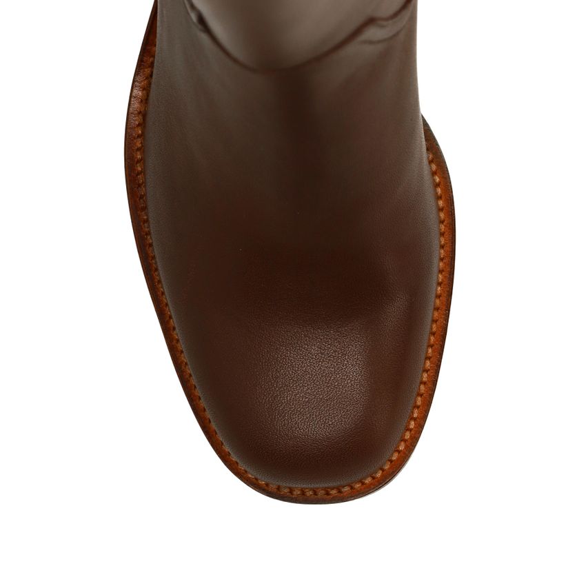 Dunkelbraune Lederstiefel mit Absatz