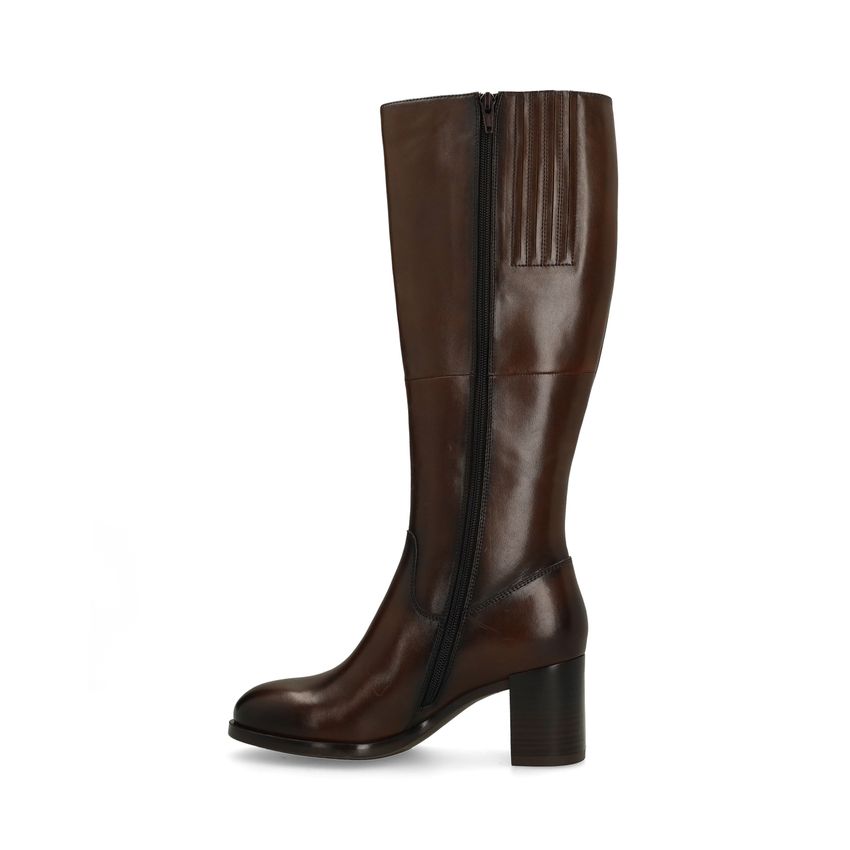 Braune Lederstiefel mit Absatz