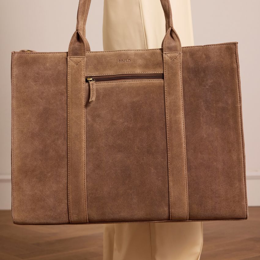 18 inch taupe suède shopper
