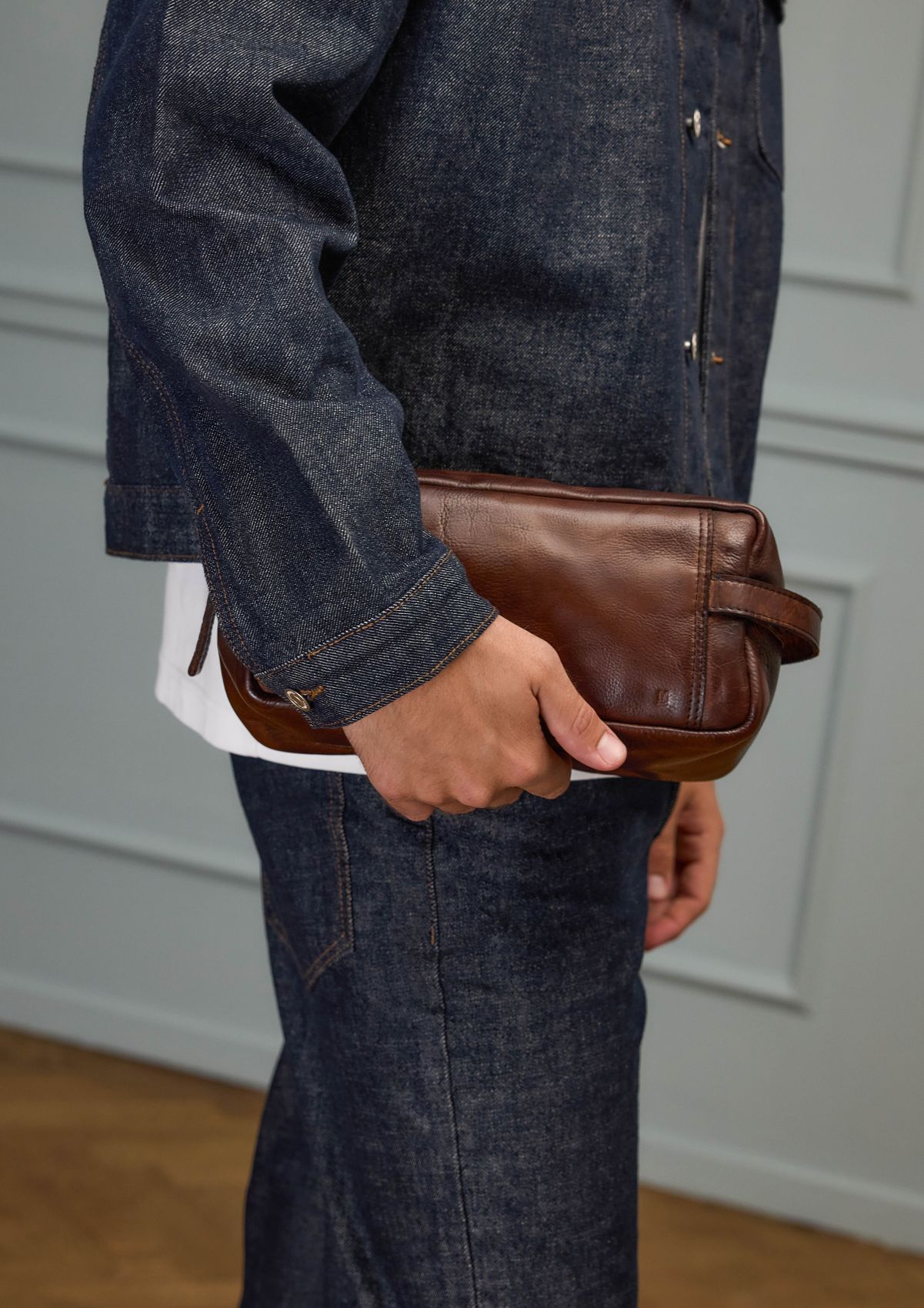Braune Kosmetiktasche aus Leder