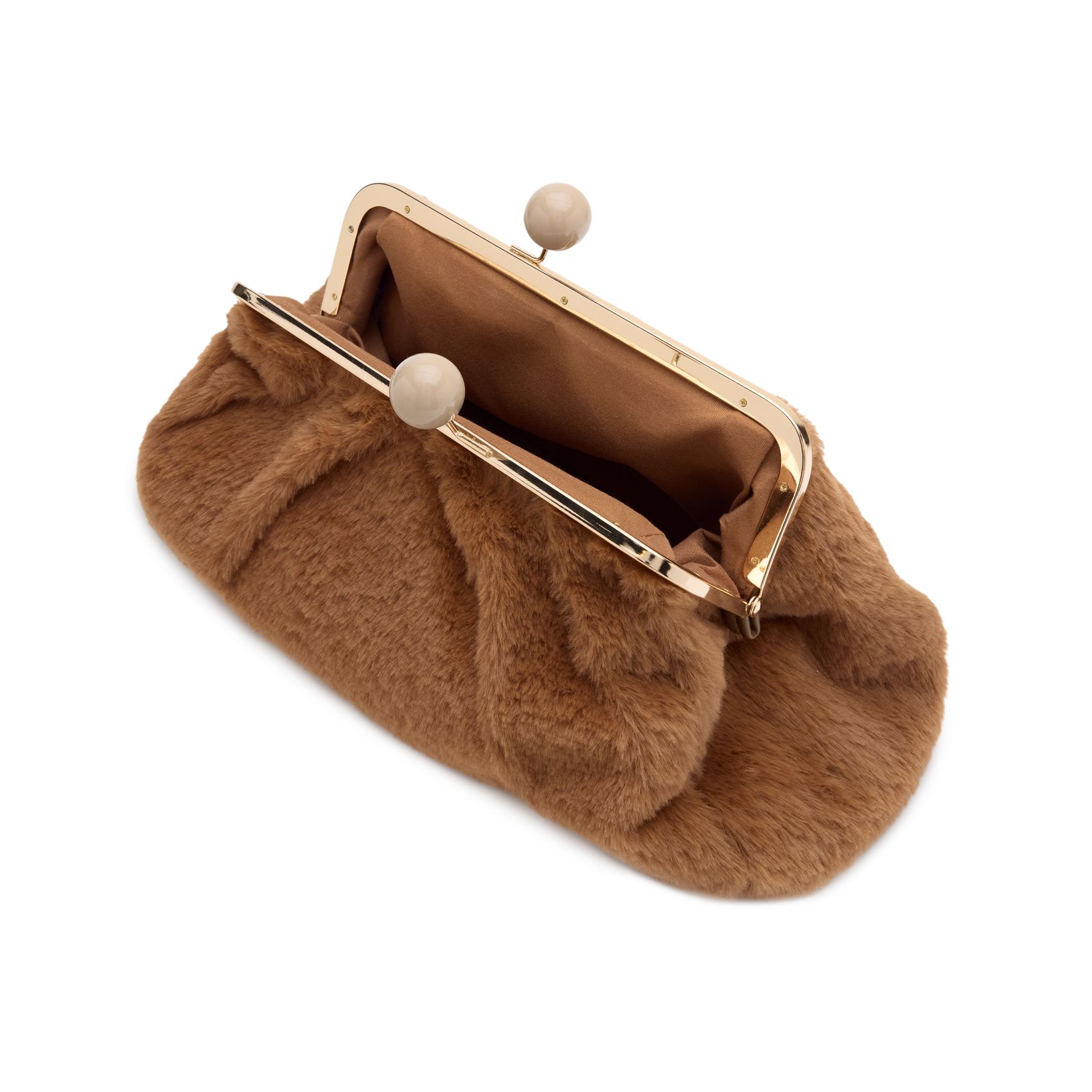 Bruine fur clutch