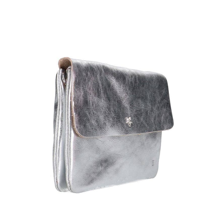 Silberfarbene Leder-Clutch