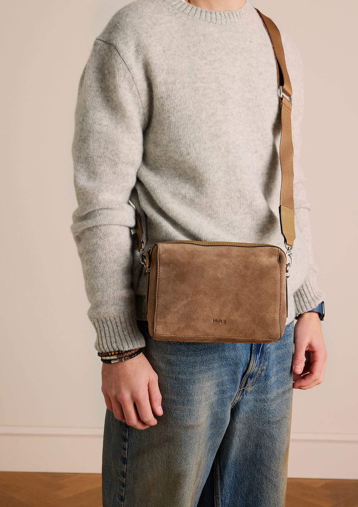 Taupefarbene Unisex-Schultertasche aus Veloursleder