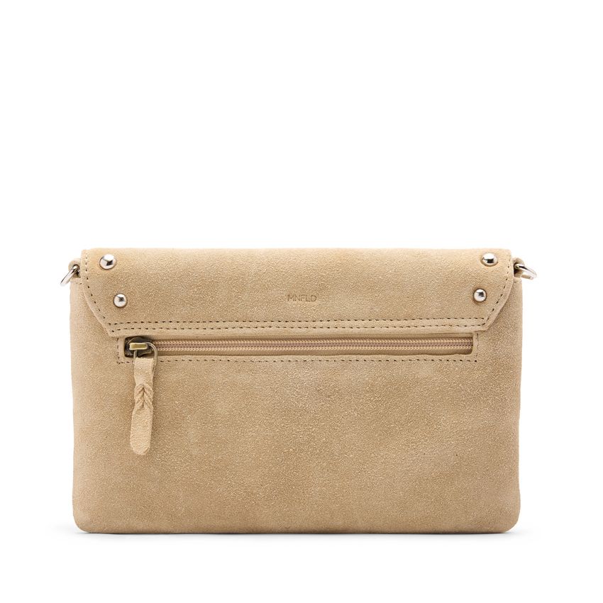 Beige suède clutch met zilveren studs