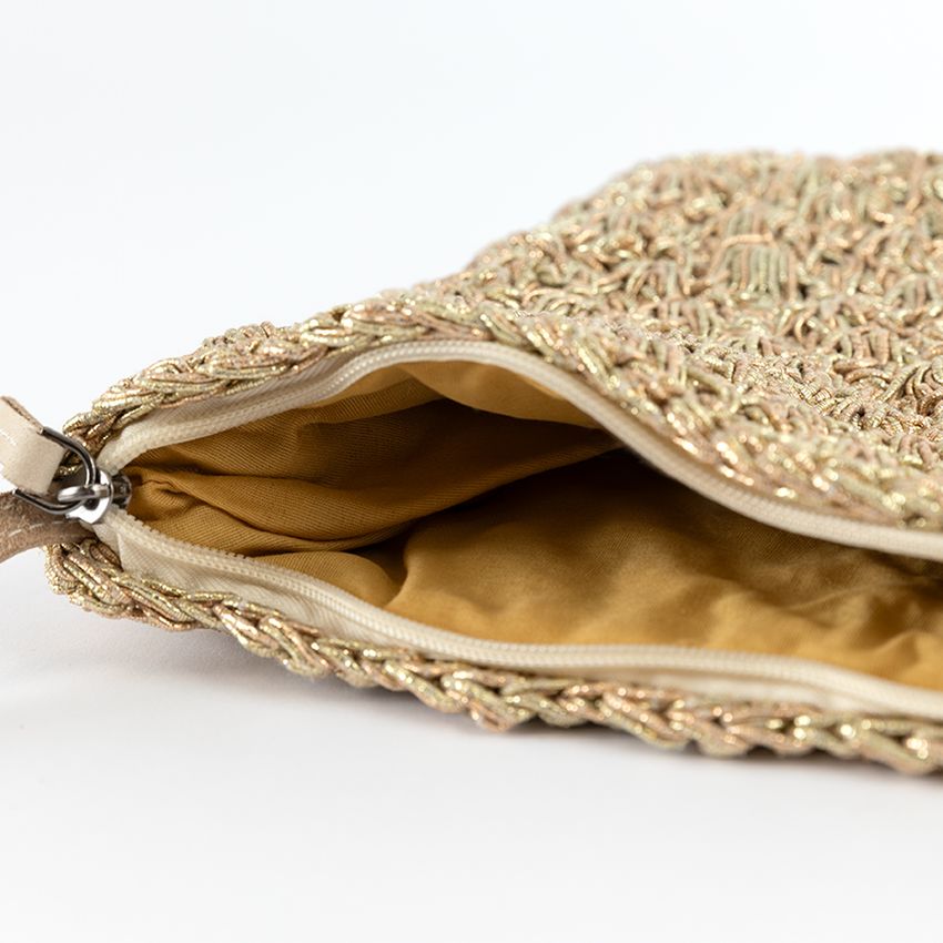 Geflochtene goldfarbene Schultertasche