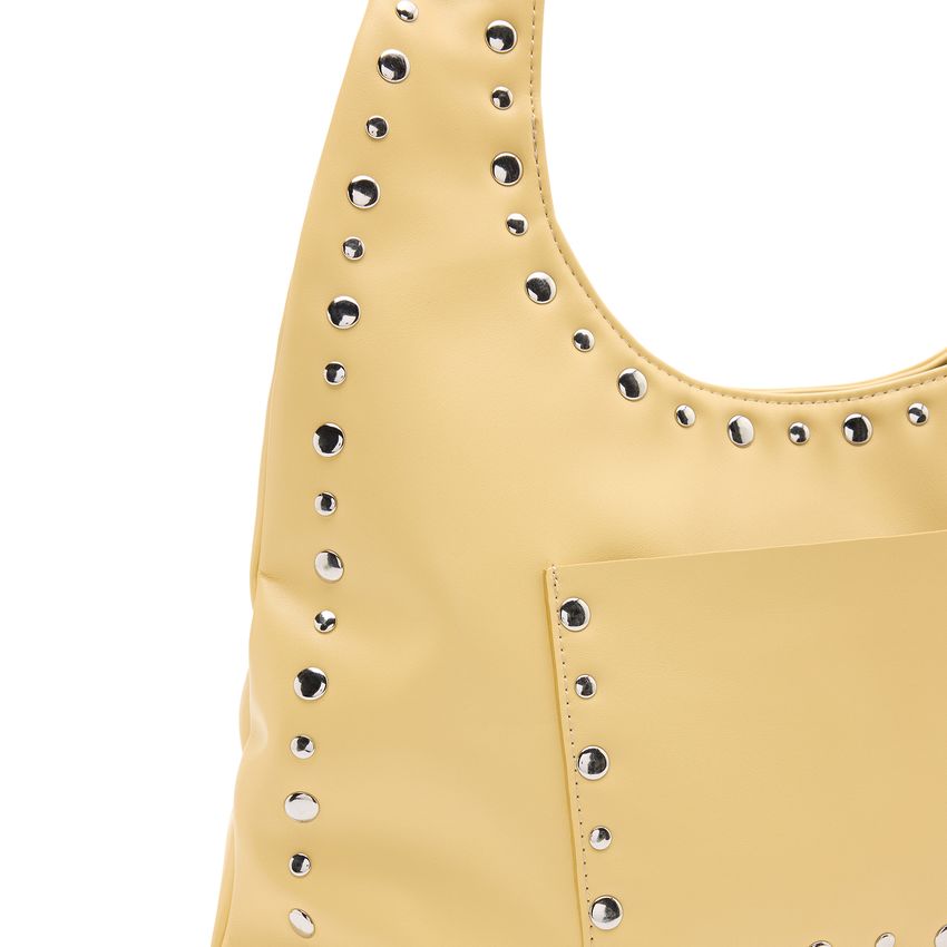Gelbe Handtasche mit silberfarbenen Nieten