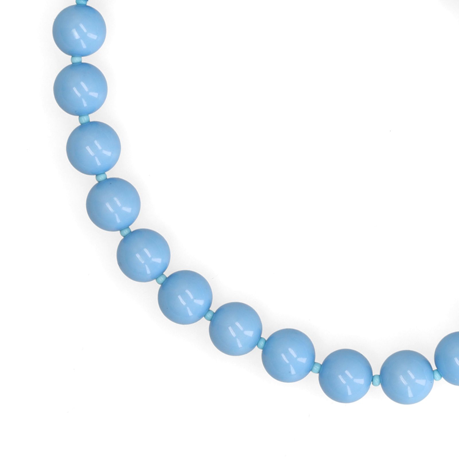 Hellblaue Perlenkette