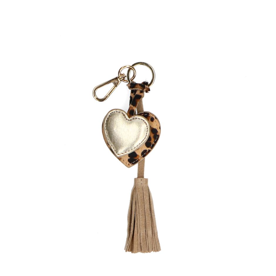 Leopard sleutelhanger met hartjes
