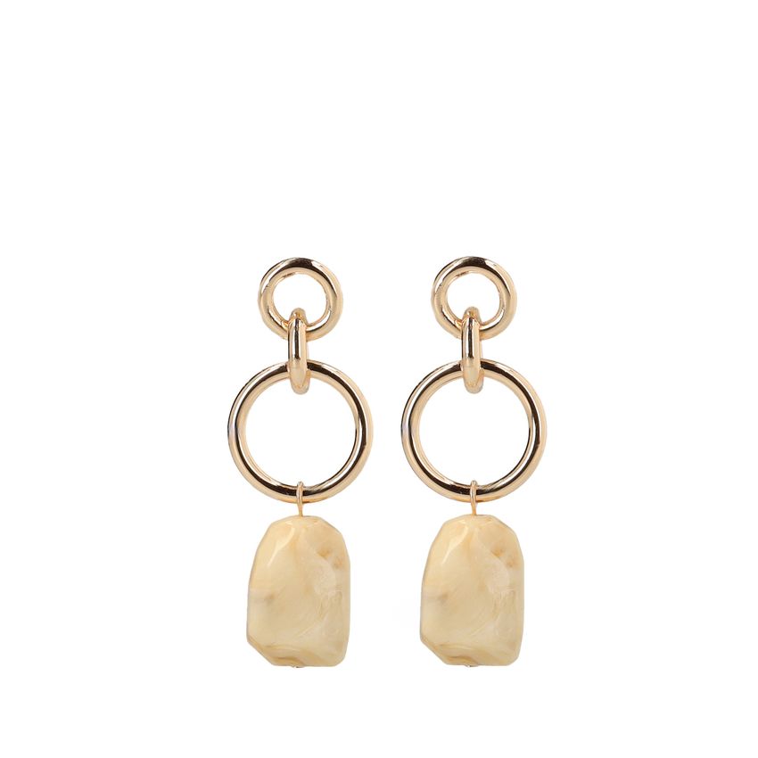 Goudkleurige oorhangers met beige steentjes