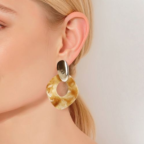 Gouden oorbellen met stenen details