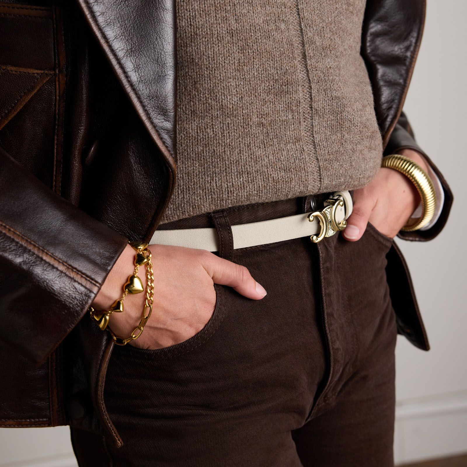 Goldfarbenes Gliederarmband