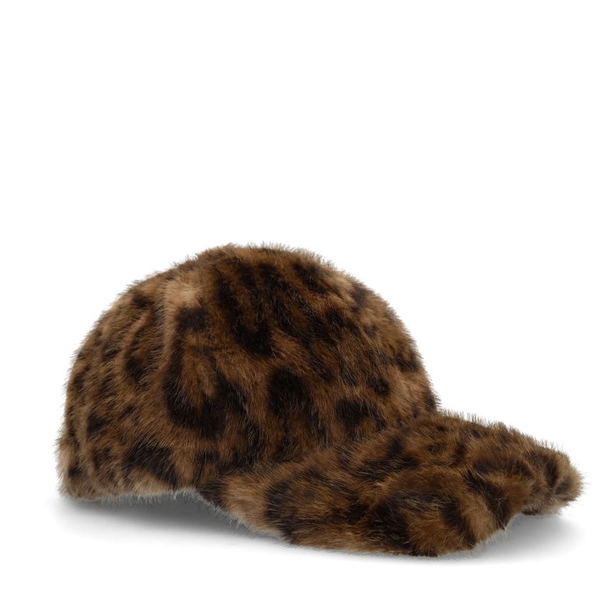 Fluffy leopard pet