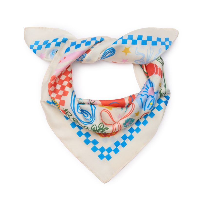 Mehrfarbiges Tuch mit bunten Details