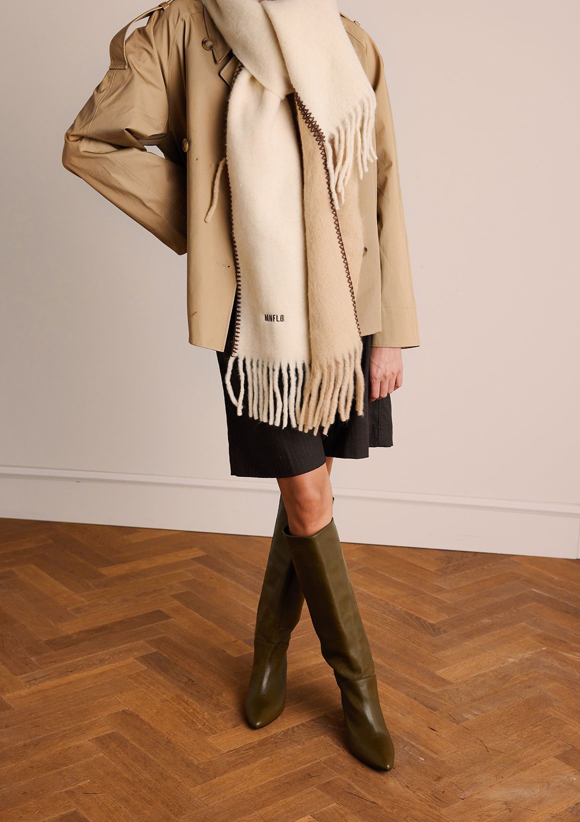 Beige sjaal met beige en bruine details